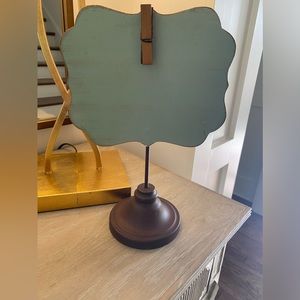 Standing Photo holder with clip